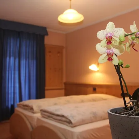Caravasc Hotel 3*